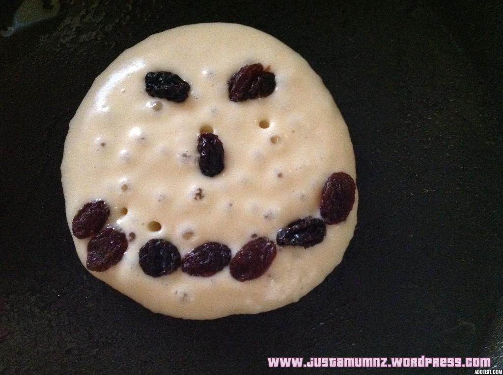 Faces on Pikelets