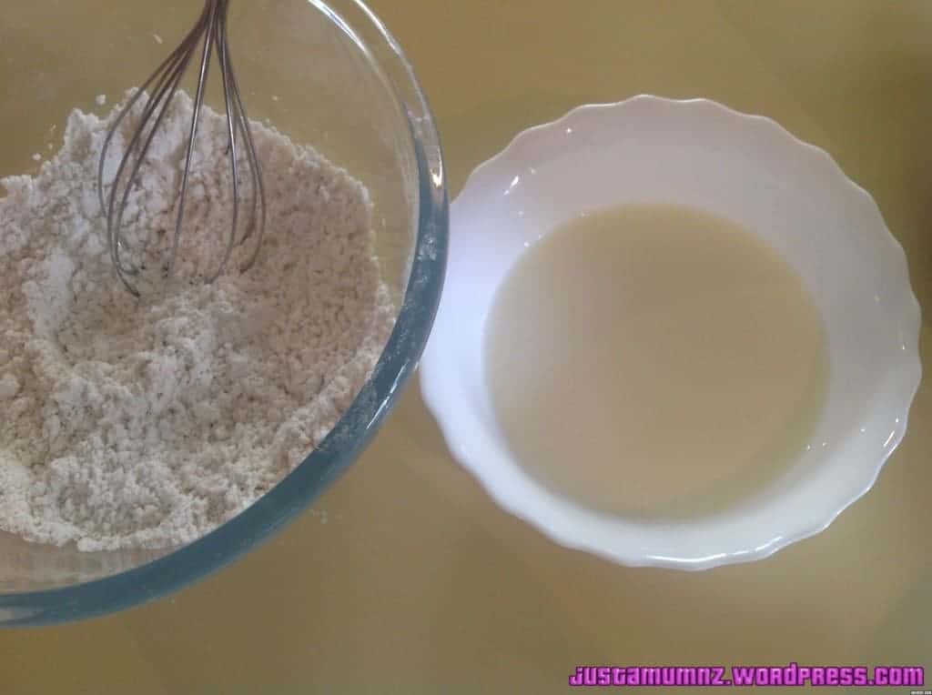 Vanilla Cupcakes Dry and wet ingredients