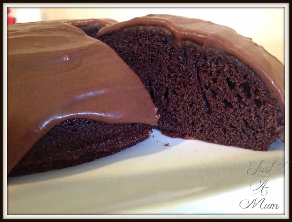 Easy Chocolate Cake 