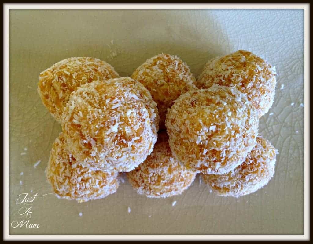 Simple Apricot Bliss Balls 