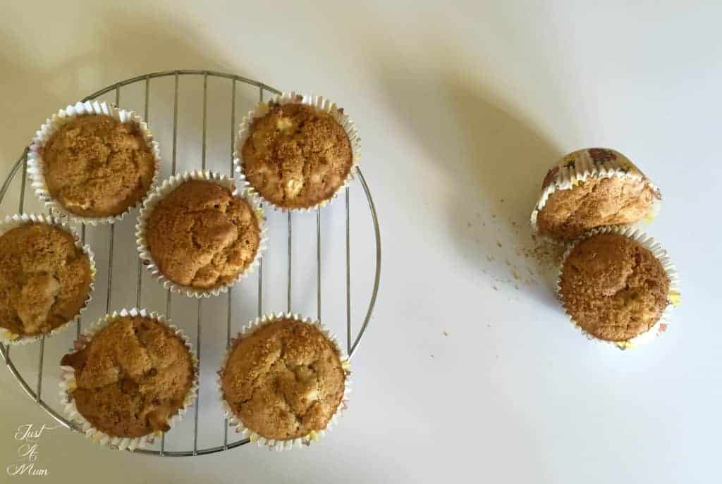 Apple Crunch Muffins