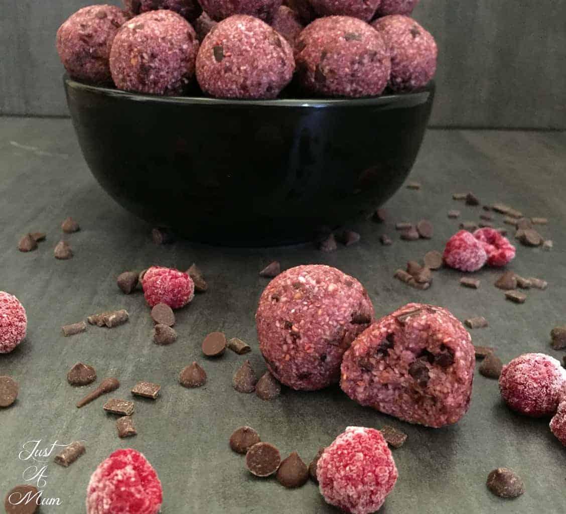 raspberry-chocolate-bliss-balls-7