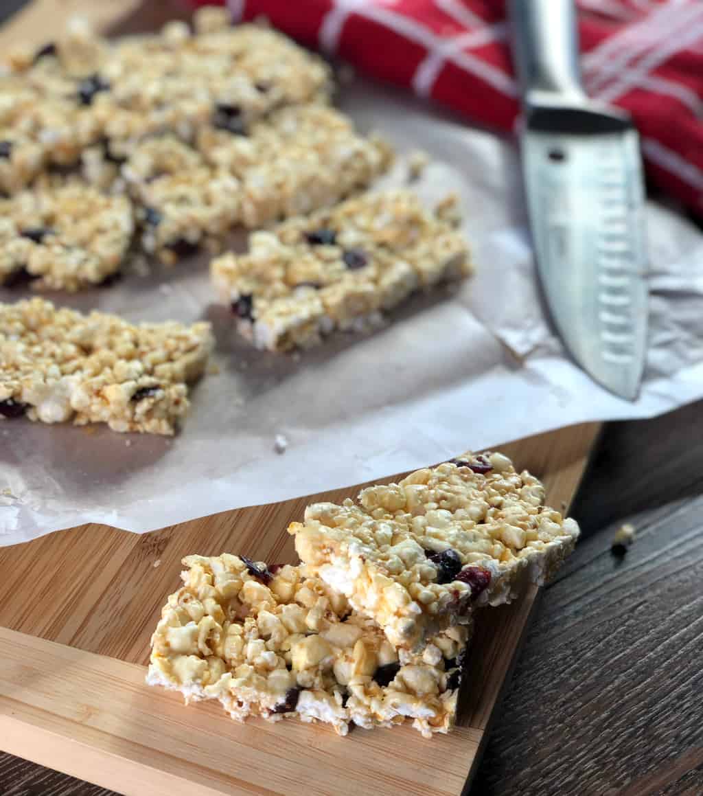 Honey Popcorn Bars with Cranberries and white chocolate drops 