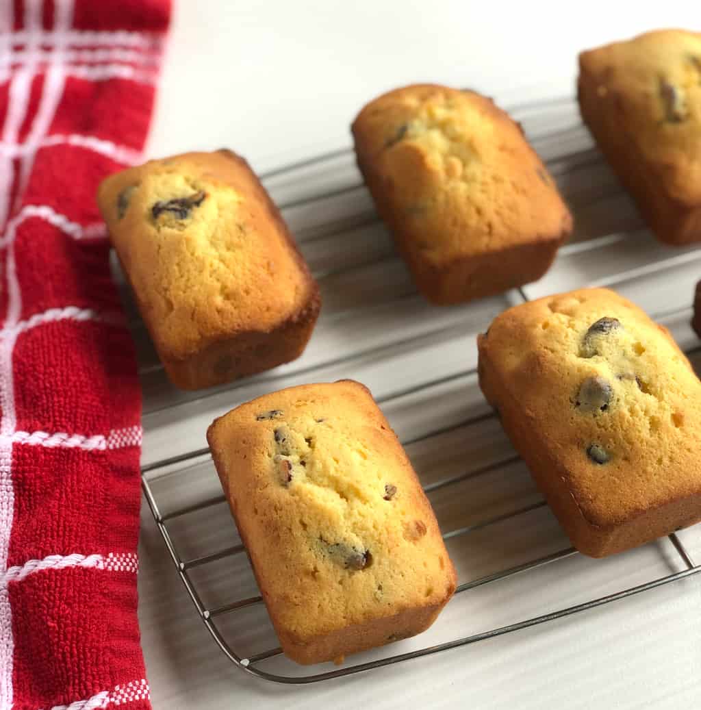 White Chocolate & Cranberry Loaf without icing