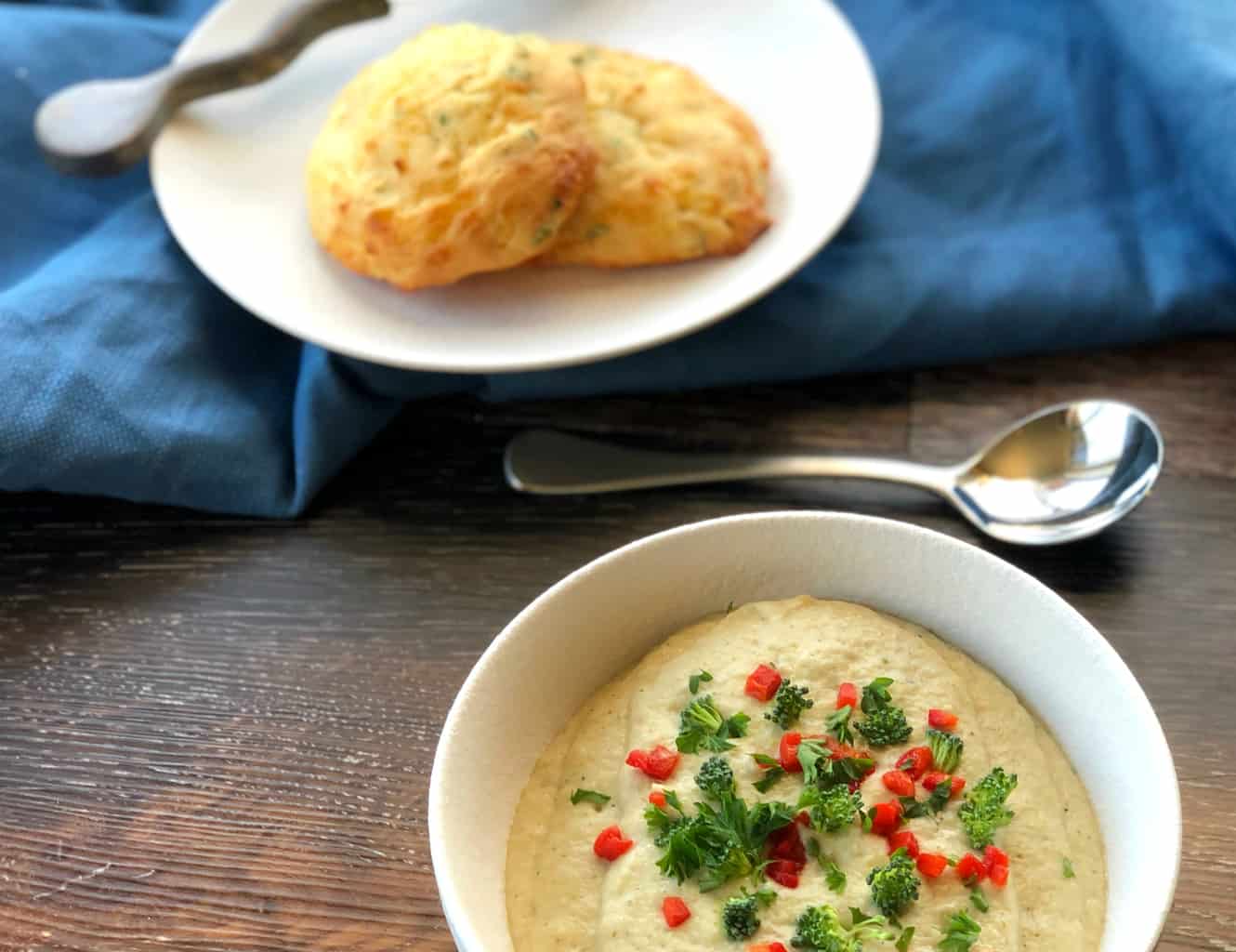 The Best Creamy Cauliflower & Broccoli Soup 