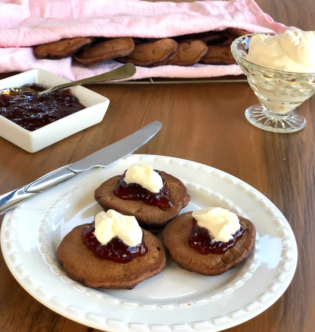 Chocolate Pikelets 