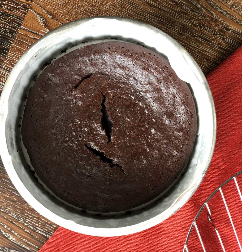 Uniced chocolate cake