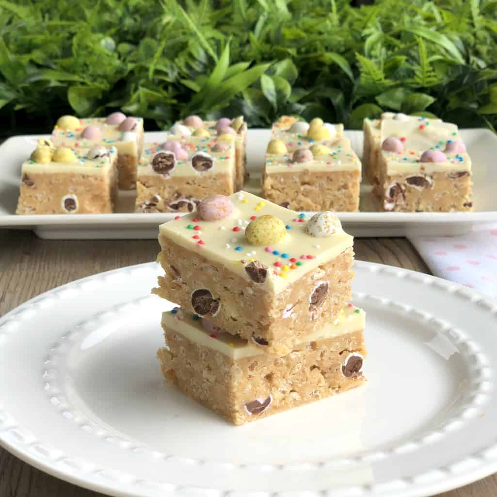 No Bake White Chocolate Easter Slice 