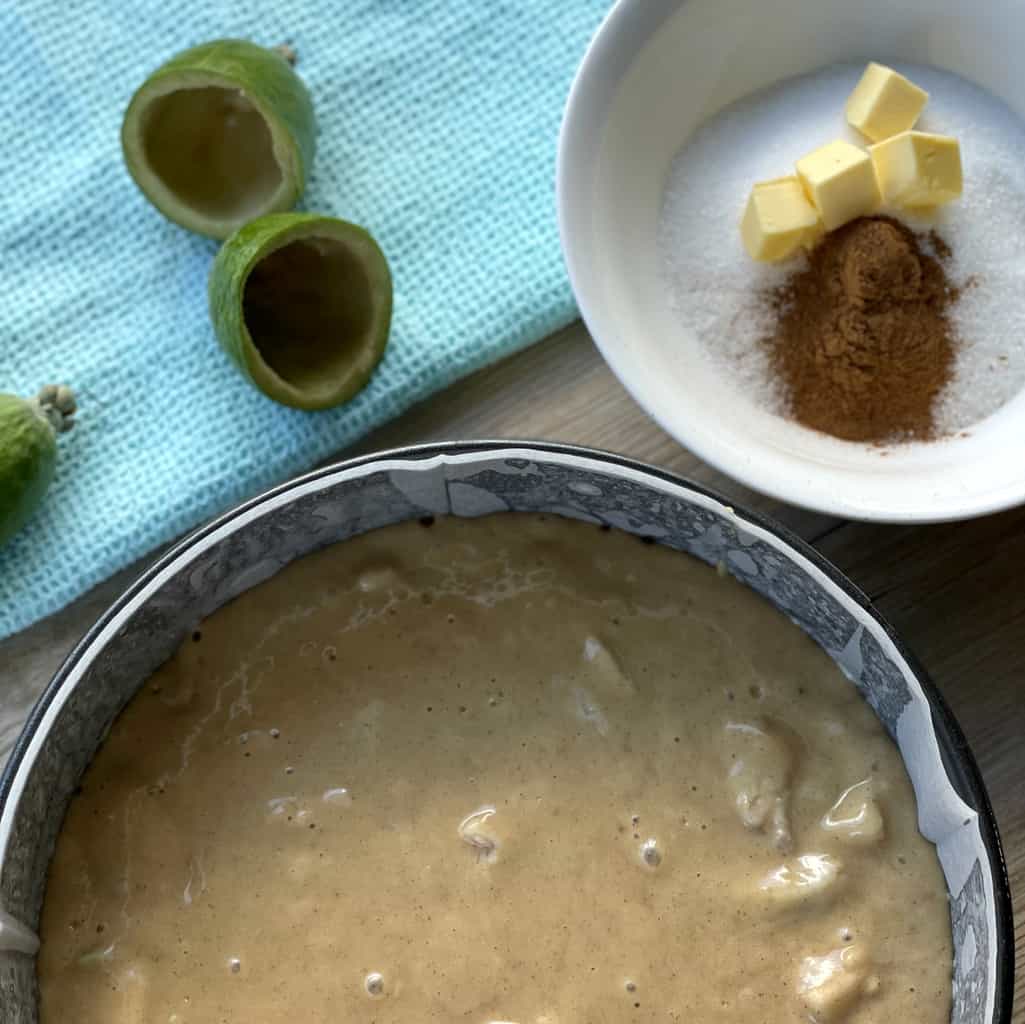 Step by step for making feijoa cake 