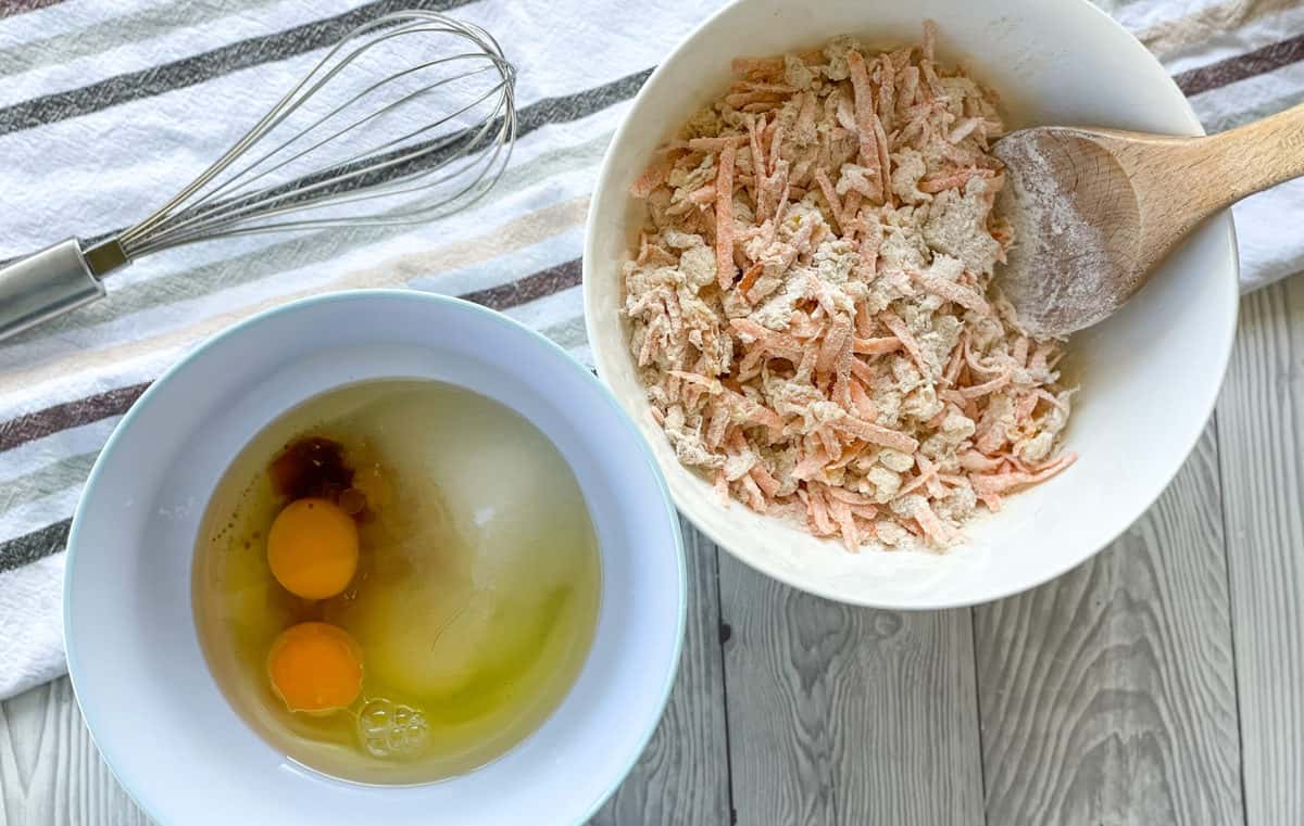 Two bowls of wet and dry ingredients ready to be combined 