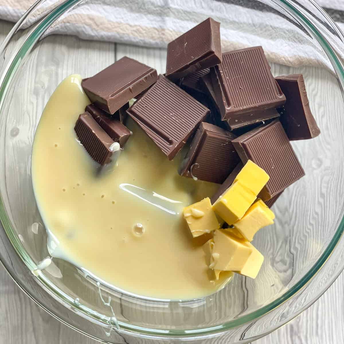 Ingredients to make 5 minute fudge in a bowl 