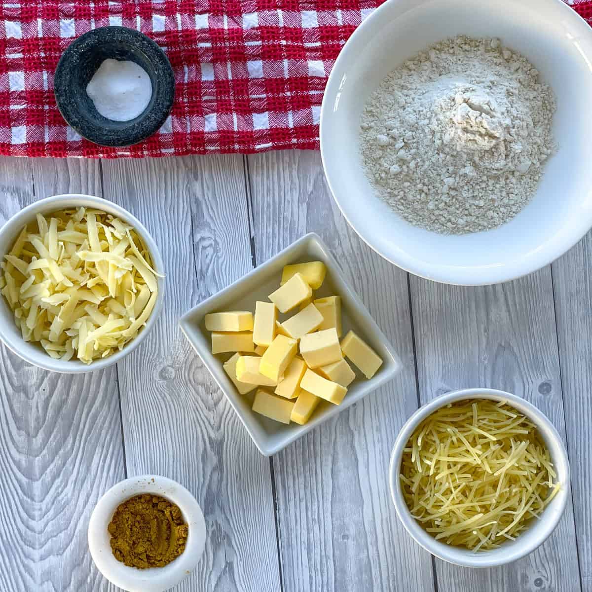 Ingredients for the Curried Cheese Crackers, see the recipe card for details.