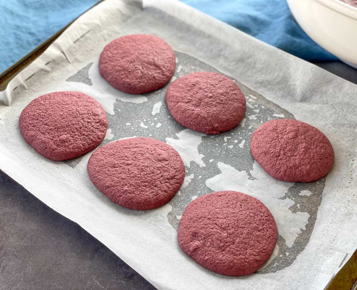 freshly baked whoopie pie halves 