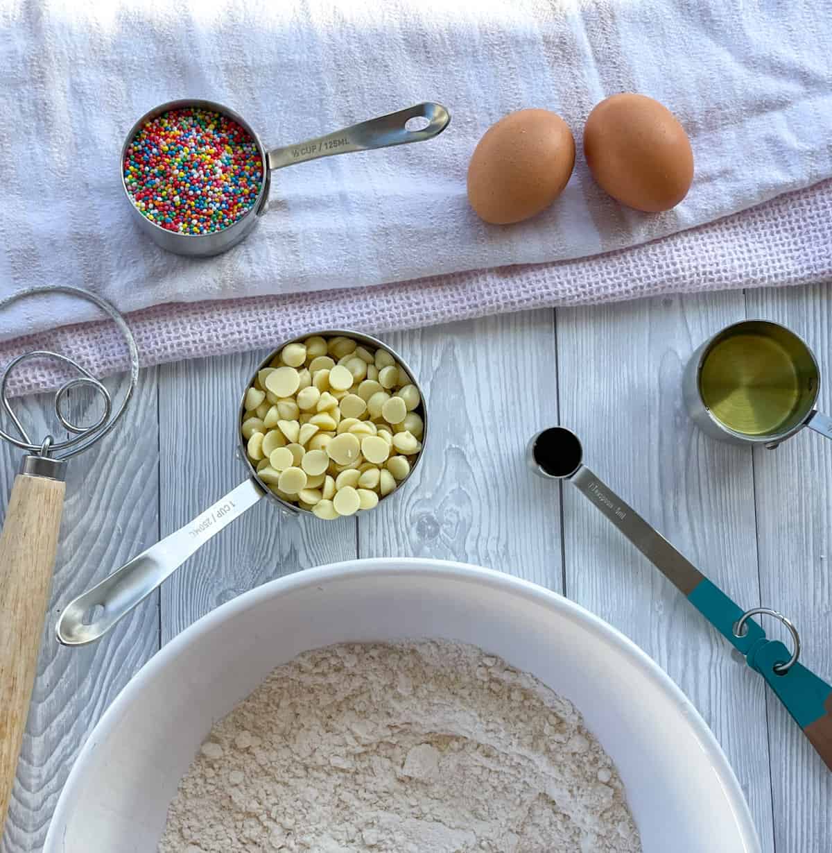 Ingredients used to make Cake Mix Vanilla White Chocolate Sprinkle Cookies