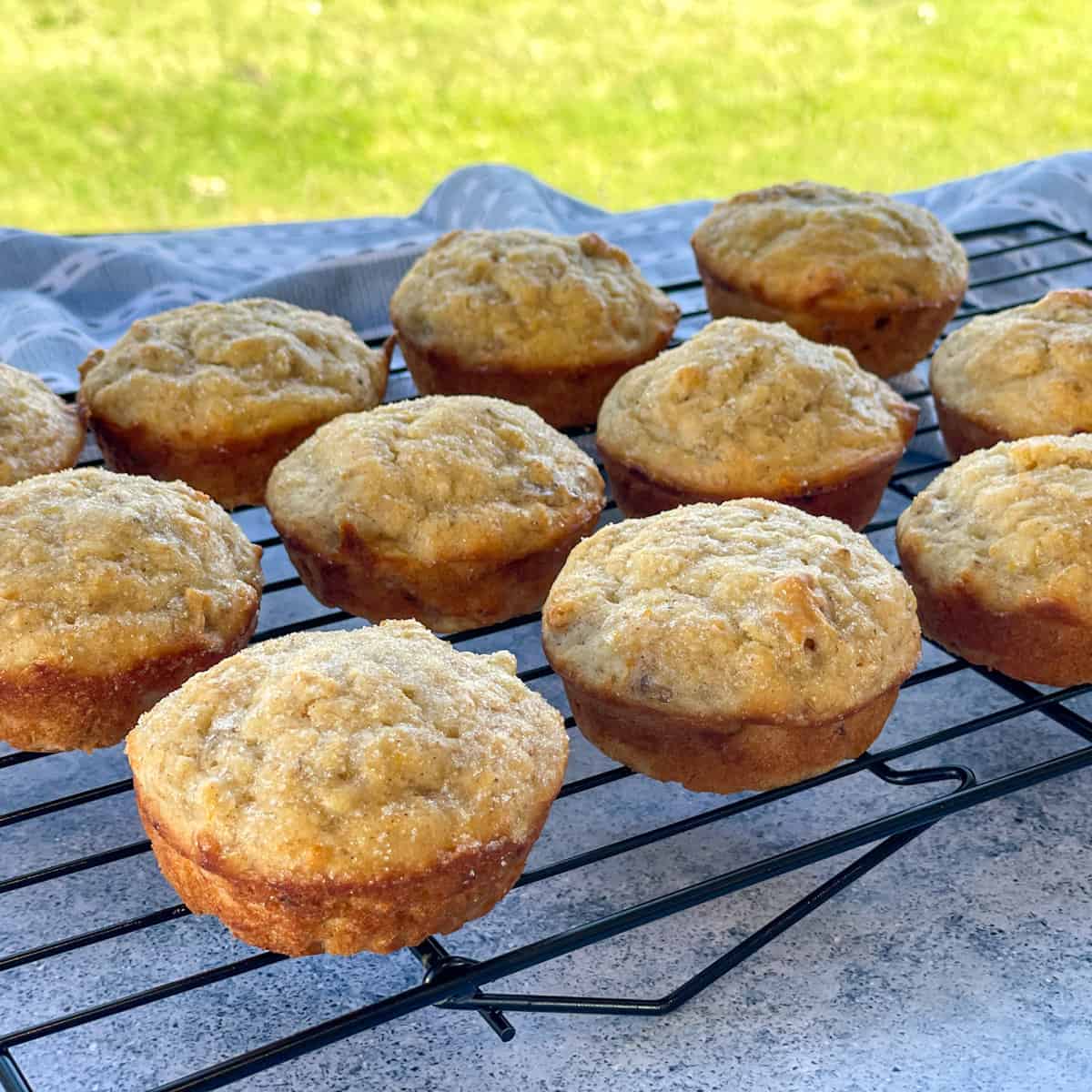 Easy Banana Bread Muffins - Easy Peasy Meals