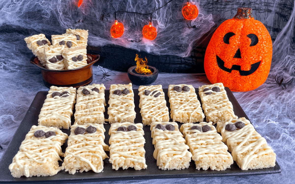 spooky halloween treats for kids and adults