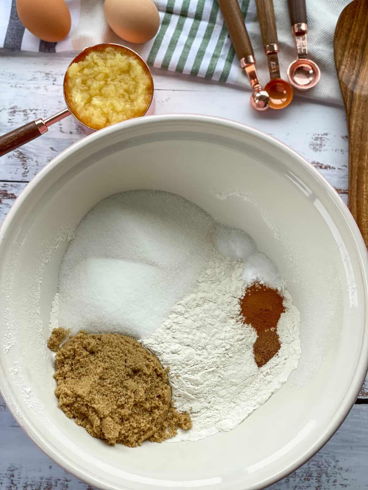 Dry ingredients for the hummingbird cake 