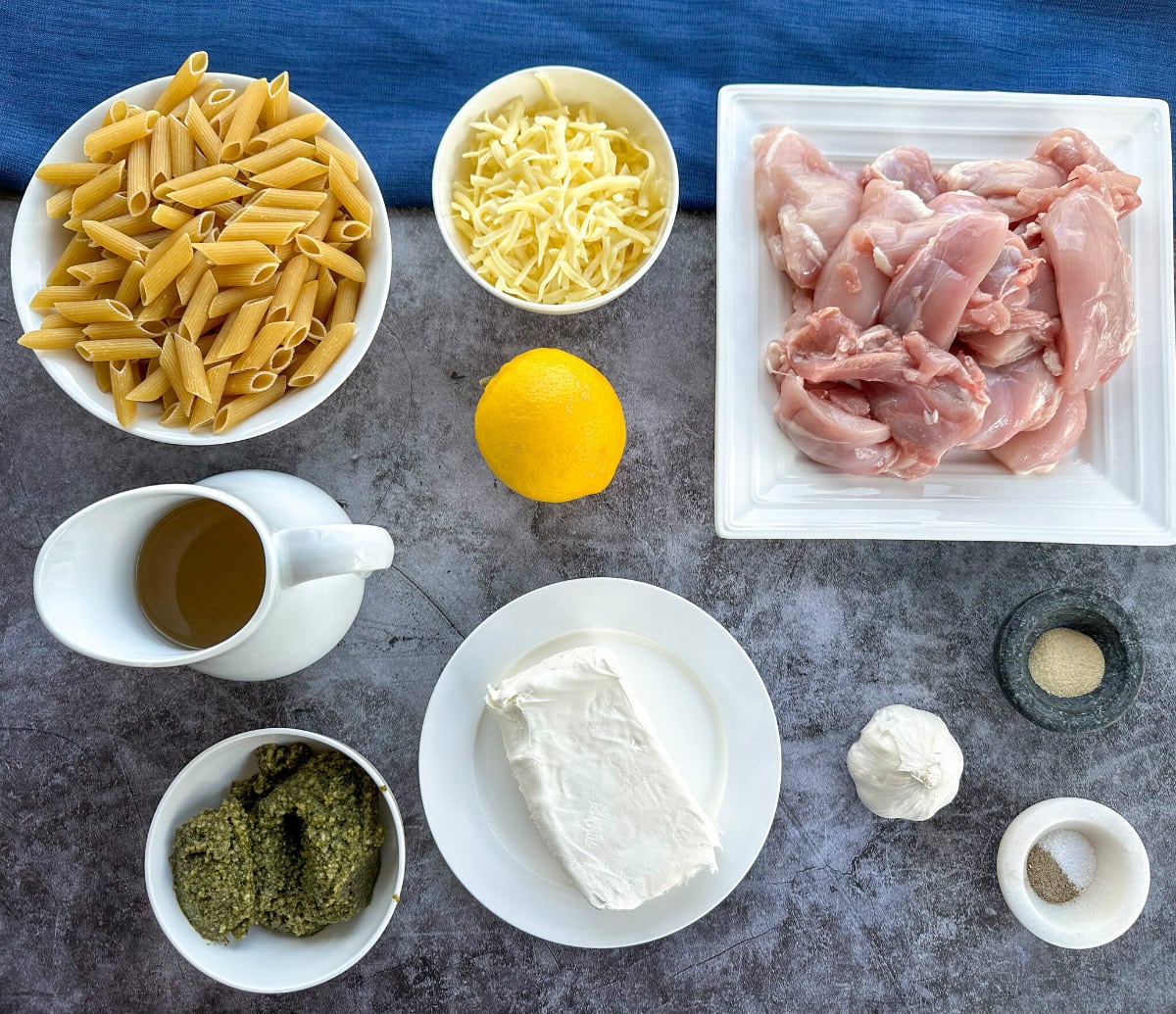 Ingredients used in Slow Cooker Creamy Pesto Pasta, see recipe card for full recipe