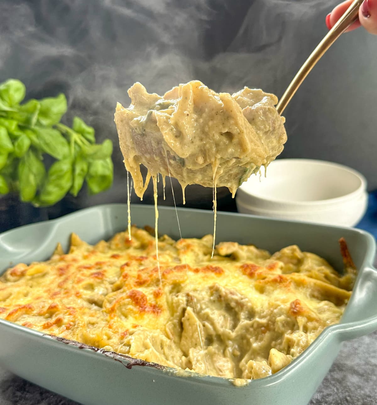 Slow Cooker pesto chicken pasta bake