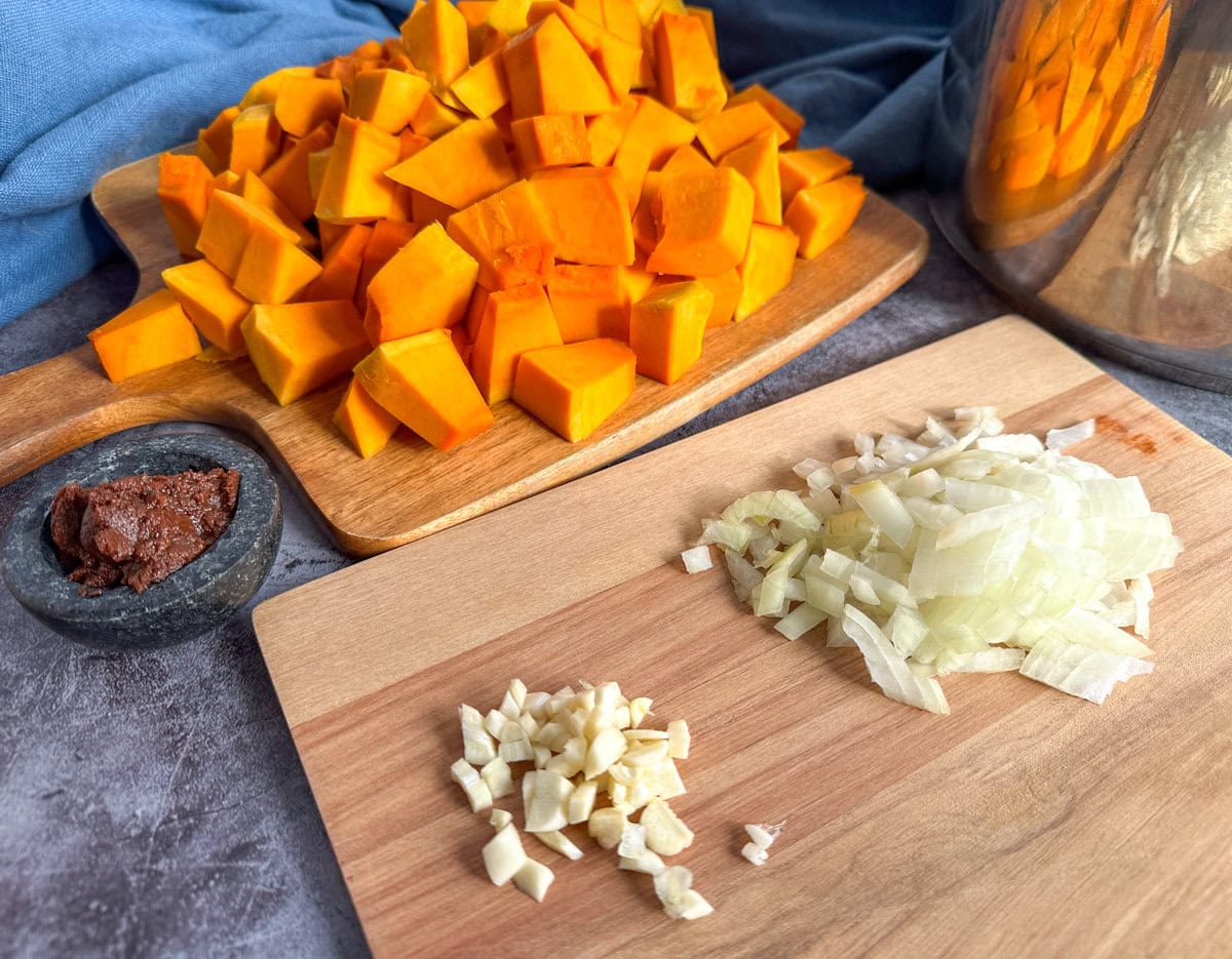 Prepare your ingredients ahead of time for your pumpkin soup