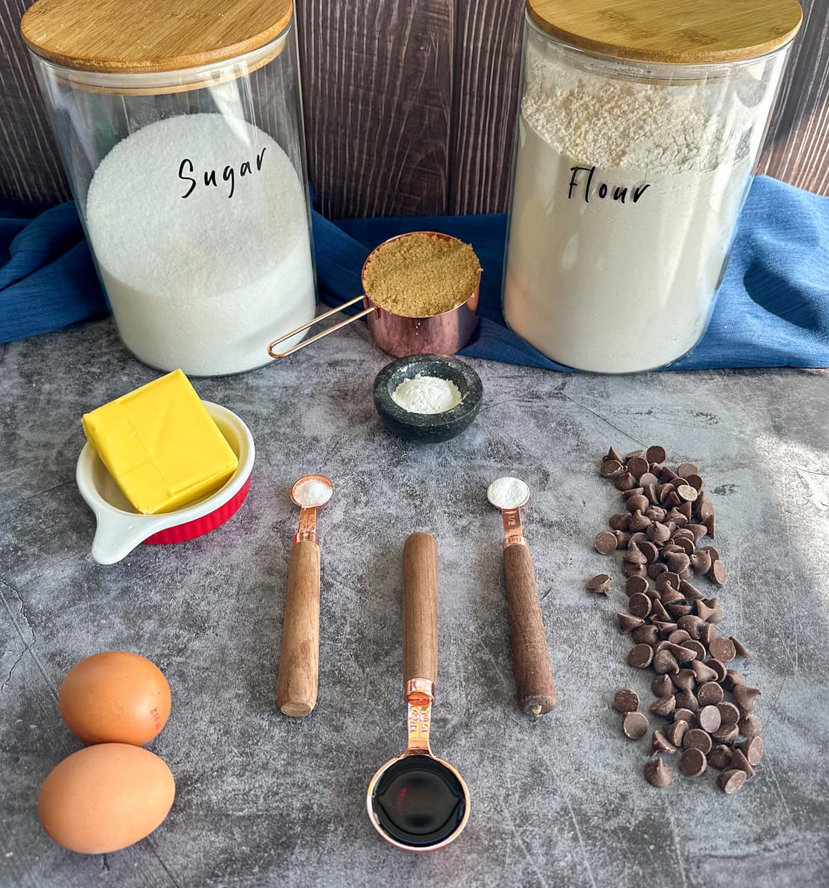 Ingredients for Nutella stuffed cookies