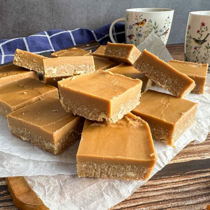 No-Bake Coffee Walnut Fudge Slice